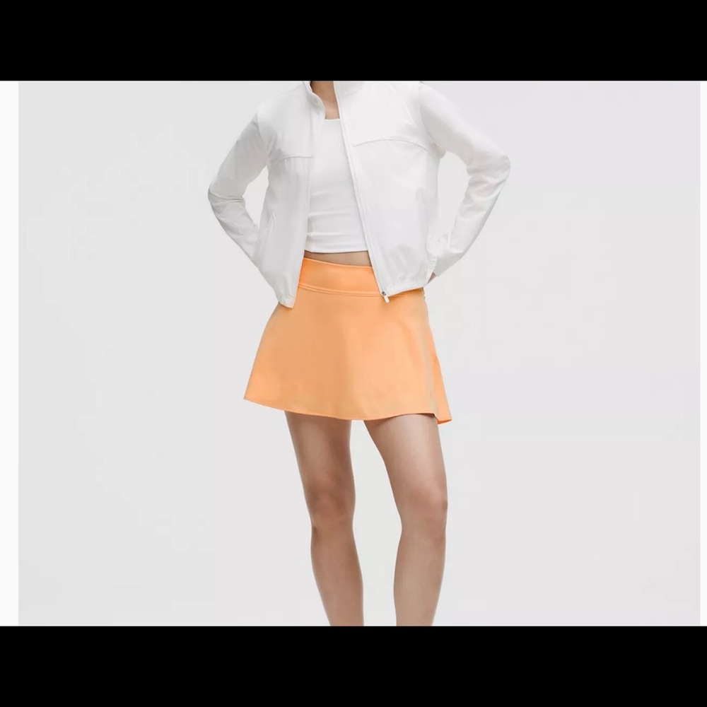 Lightweight high-rise tennis skirt NWT